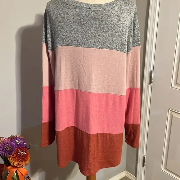Maurices Gray and Pink Colorblock Sweater - Picture 2 of 3